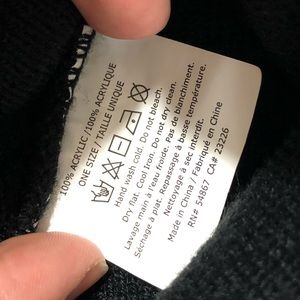 Victoria's Secret Accessories - Victoria’s Secret Sport Black Winter Beanie Hat Victoria's Secret Accessories - Victoria’s Secret Sport Black Winter Beanie Hat